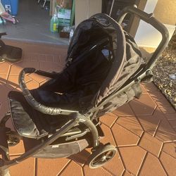 Duel Peg Perego Booklet Stroller includes bassinet