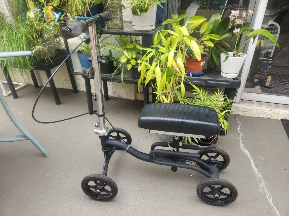 Knee Scooter