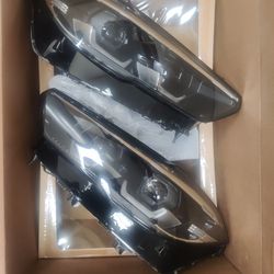 2019 - 2023 BMW X5 X6 Headlight Assembly - Left and Right