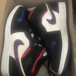 Air Jordan 1 Mid