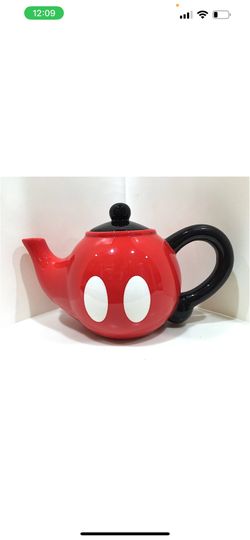 New Authentic Disney 32 Ounce Mickey Mouse Teapot.  Bought At WDW.