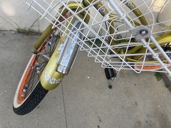 Beach Cruiser Bicycle