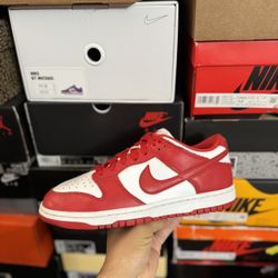 Nike Dunk Low SP St John’s size 7M 8.5W USED But Clean
