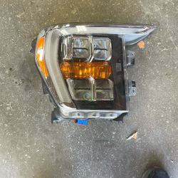 2023 F150 Lariat Rt Headlight 