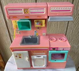 Vintage 1991 Meritus Barbie Kitchen - Working Sounds & Food