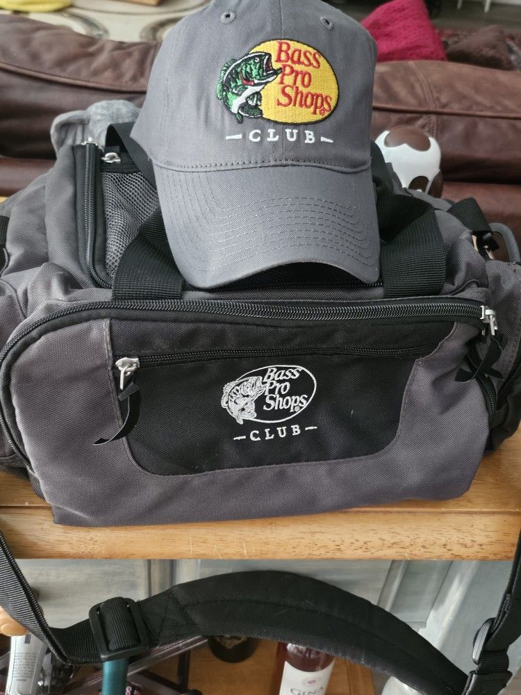 NEW Bass Pro Shop Duffle Bag And Hat