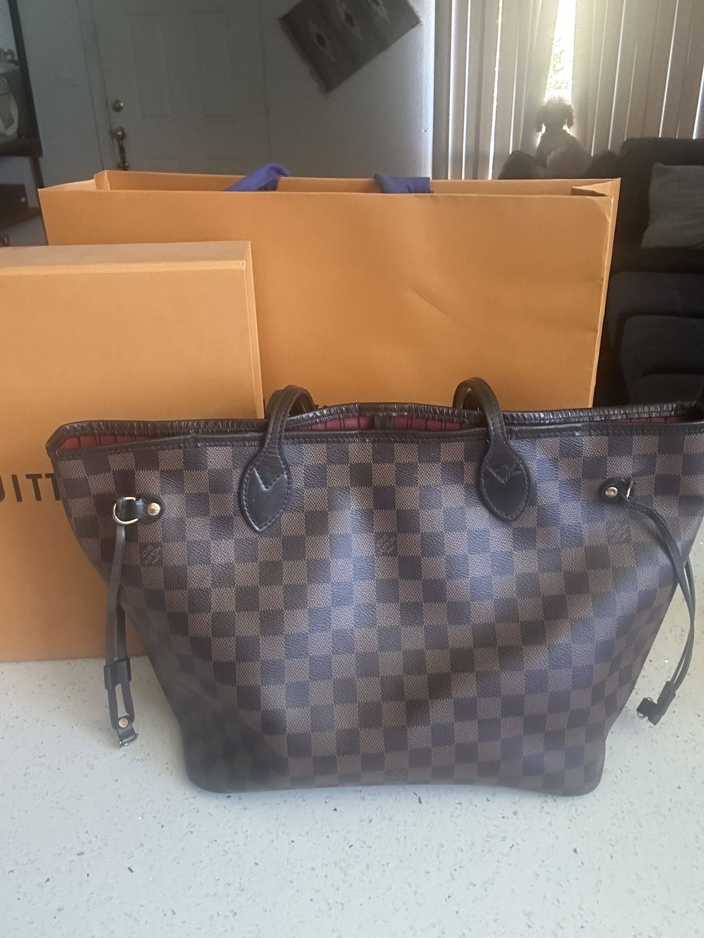 Louis Vuitton Neverfull 