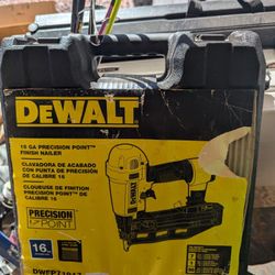 Dewalt 16 Gauge Precision Point Finishing Nailer