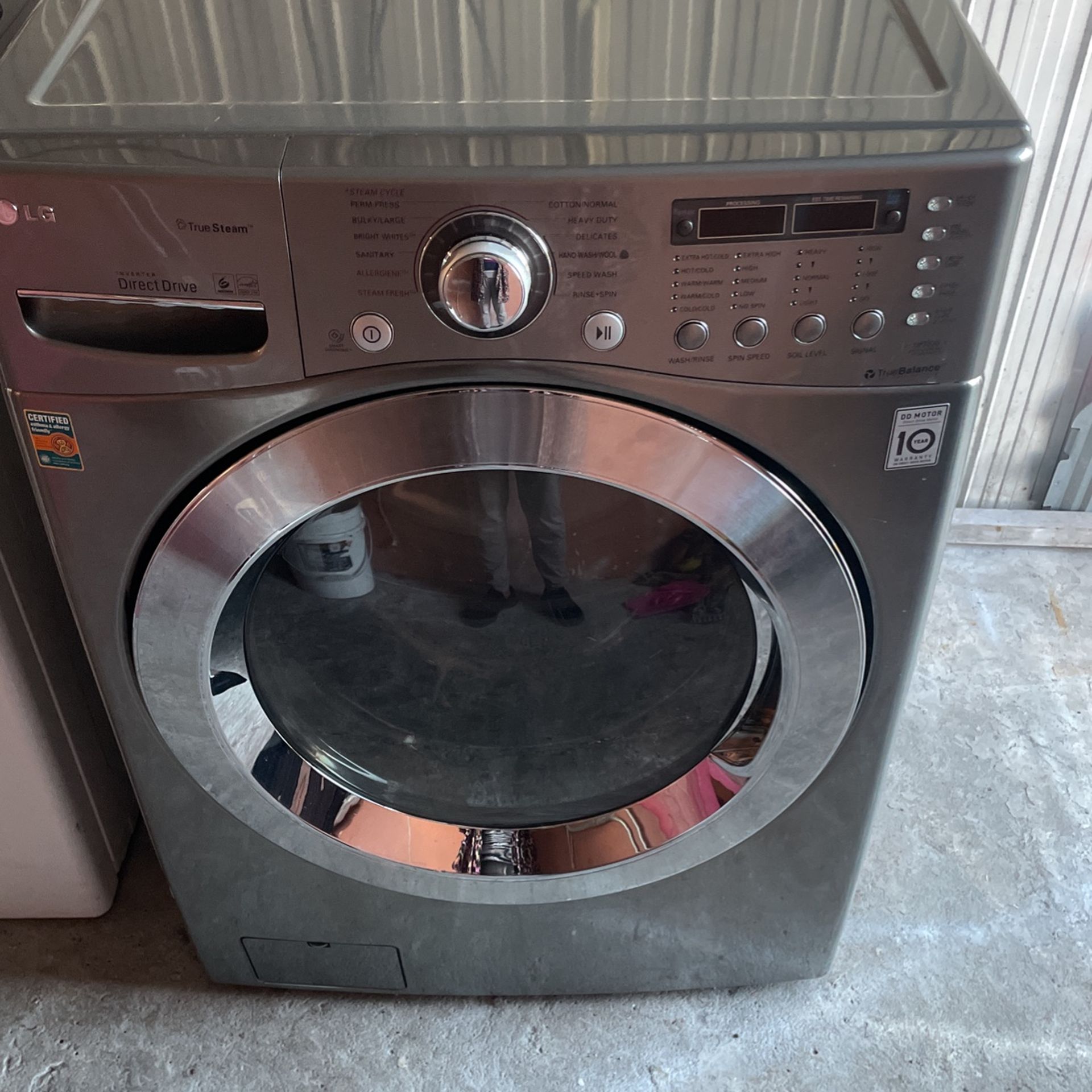 Lavadora LG En Buen Estado.  Negocio Particular