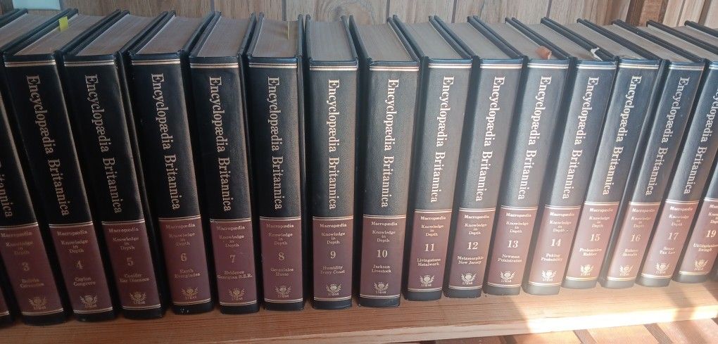1975 Encyclopedia Britannica 