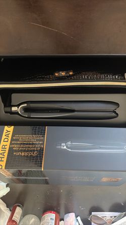 GHD Platinum+ Straightener Set