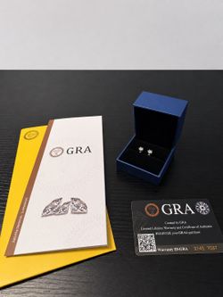 VVS1 Moissanite Stud Earrings  0.5 Carat For Men and Women GRA Certified Pair