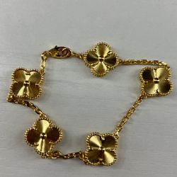 Gold Clover Bracelet 