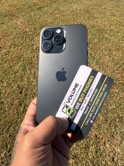 Apple IPhone 15 Pro Max 256gb Att-Cricket Like New Black Titanium Battery 100%