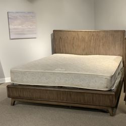 Brand New Queen Size solid Wood Bed In A Box 