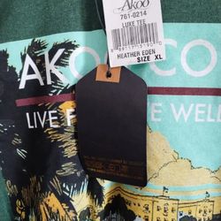 AKOO T-SHIRT .... CHECK OUT MY PAGE FOR MORE ITEMS