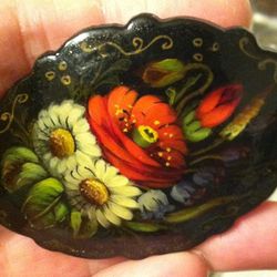 Floral Flower Hand Painted Wood Pin Brooch. 