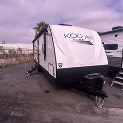 2024 Kodiak 296BHSL