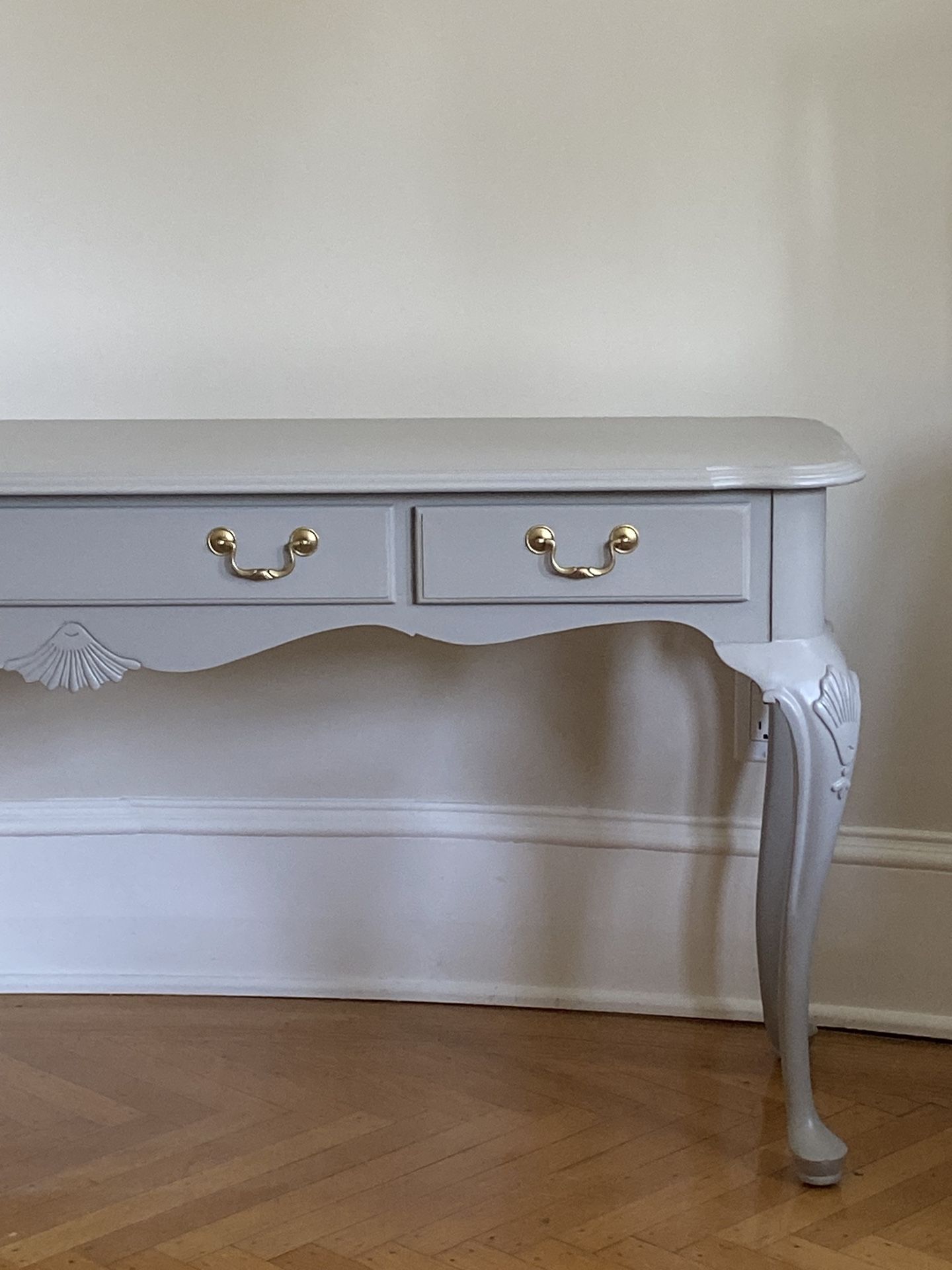 Ethan Allen Side Sofa Table
