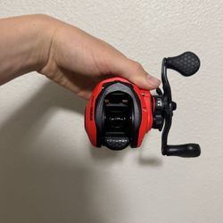 Lews Mach Smash Fishing Reel