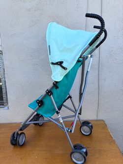 Little stroller w/canopy ( Carreola pequeña con sombra)