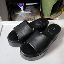Hey Day Cute Black Sandals