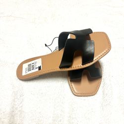 Madden Girl Women's Flat Sandal/Size:8/$6
