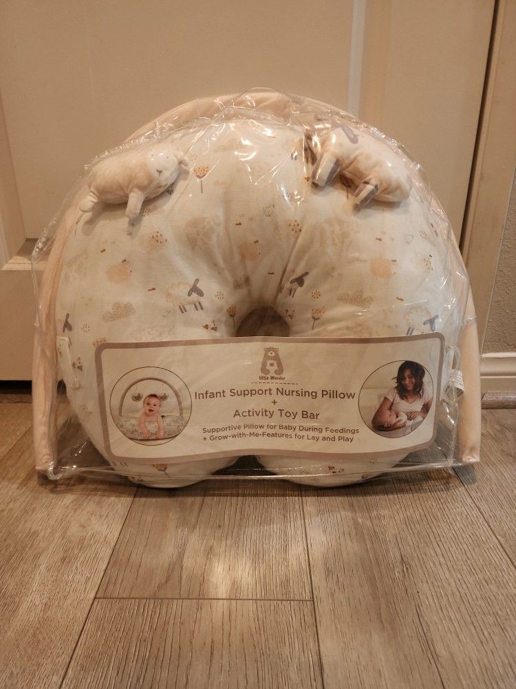Nursing Pillow with Activity Toy Bar