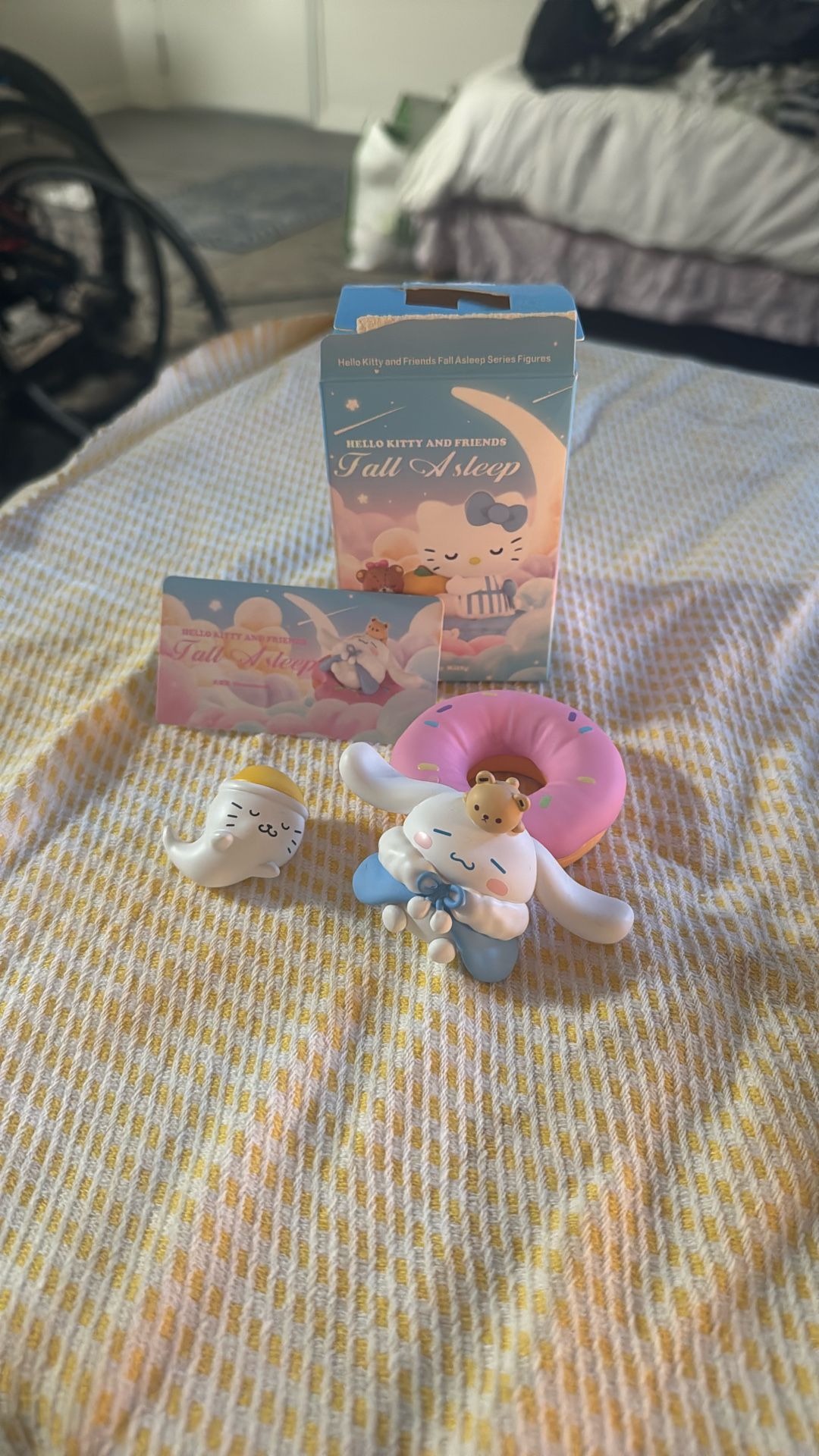 Hello Kitty fall Asleep Blind Box