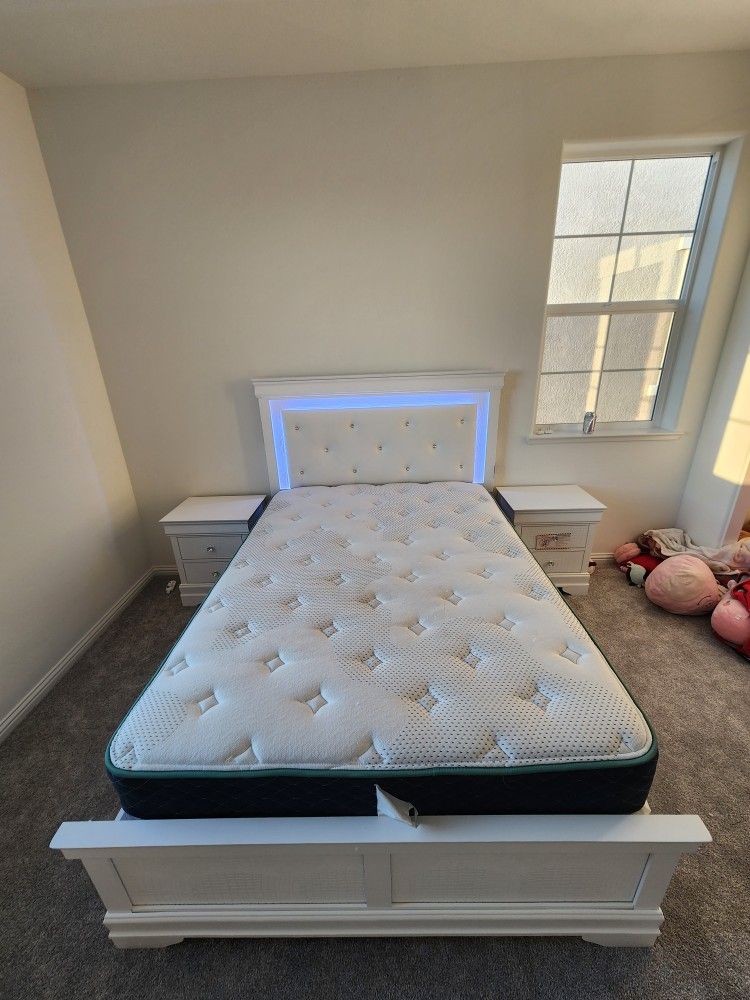 Get Same Bedroom Set 4 Pc Full OR Queen 