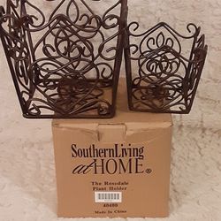 Southern Living At Home "The Rosedale " Iron  Plant Holder's NIB 
