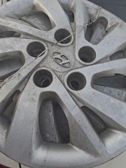 Hyundai Elantra wheel hub
