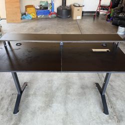 Carbon Fiber Gaming Desk
