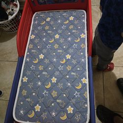 Toddler Bed with matress