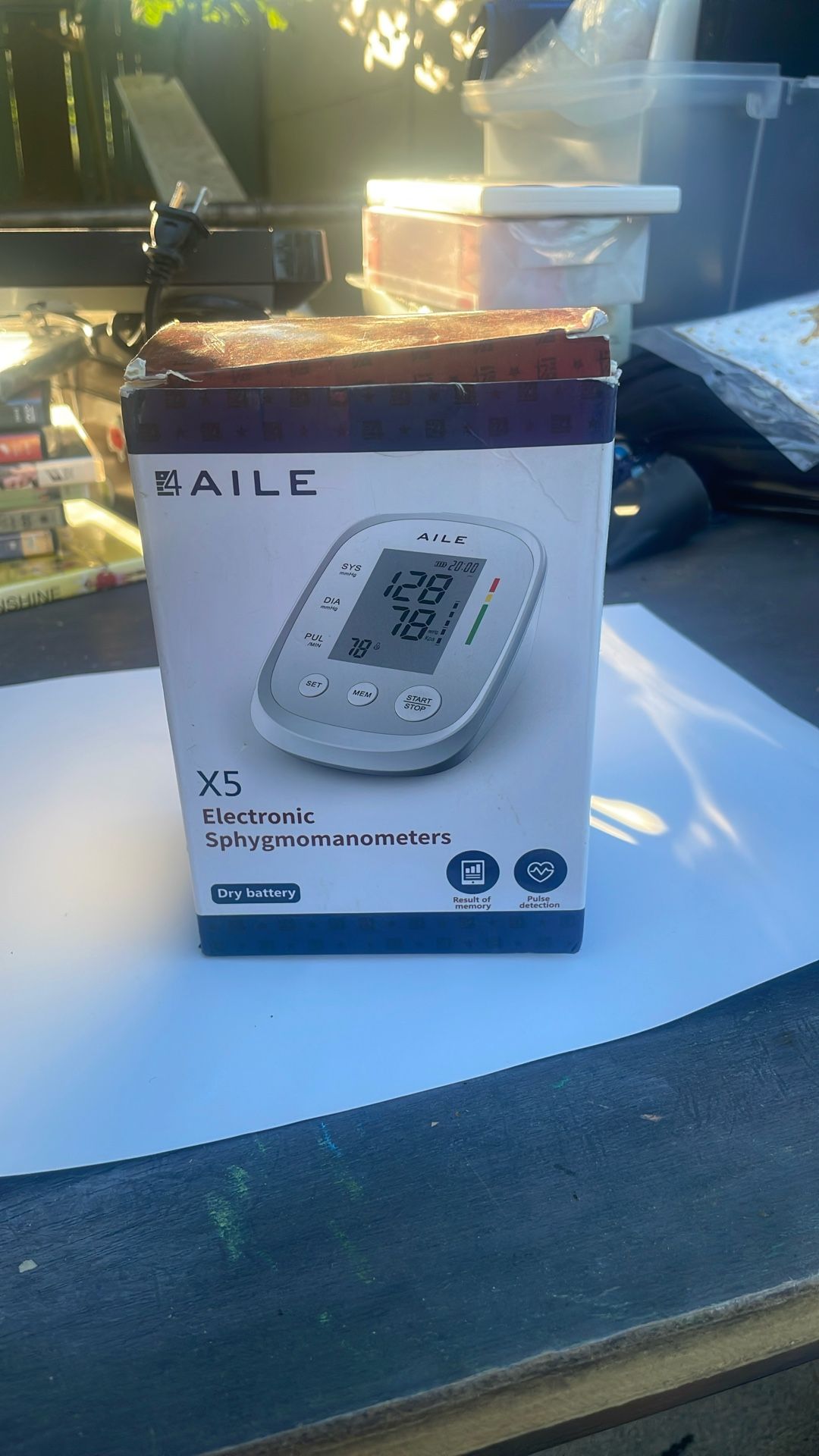 Electric sphygmomanometers
