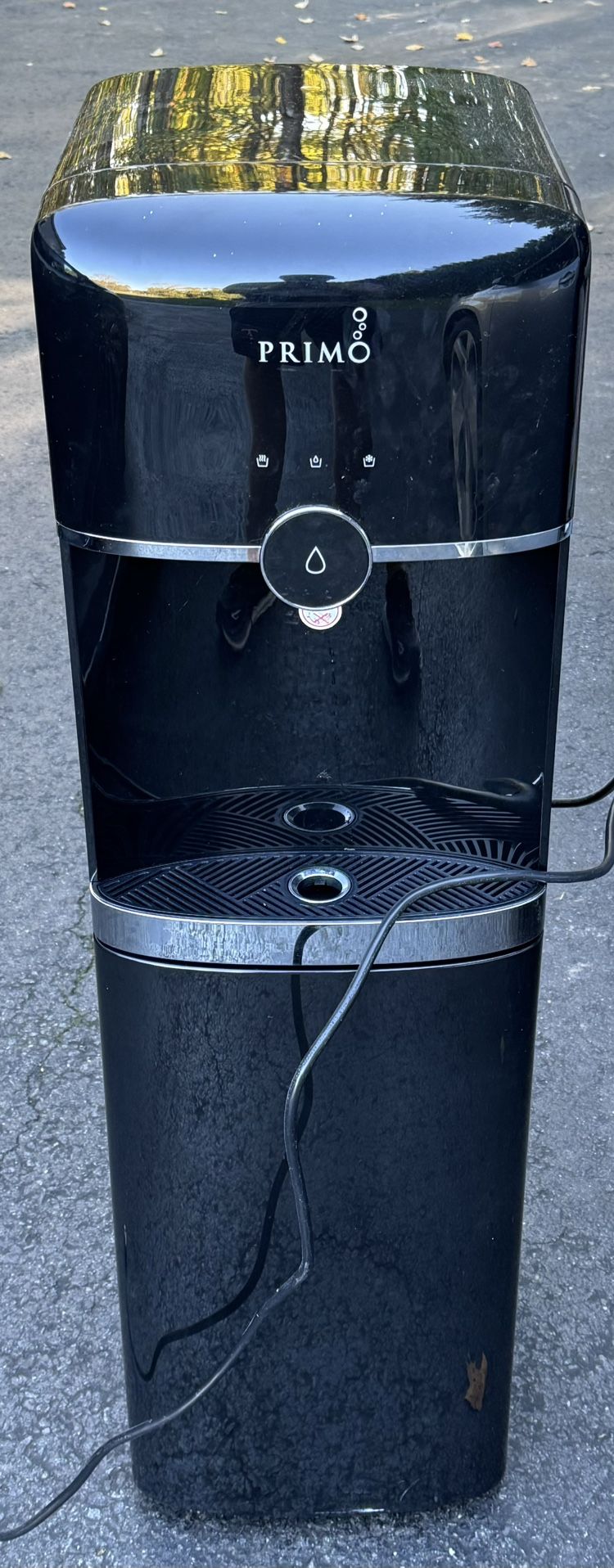 Like New Primo Water Cooler & Four Empty Jugs = Half Price For Water At The Store Exchange - No Room In New House