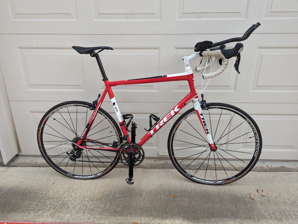 Trek 2.3 Alpha 200 Road Bike Continental Bontrager Shimano Bicycle Red White