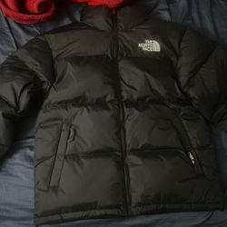Black The North Face 700 puffer jacket 
