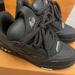 Louis Vuitton Sneakers Vnds Sz11 100% AUTHENTIC!