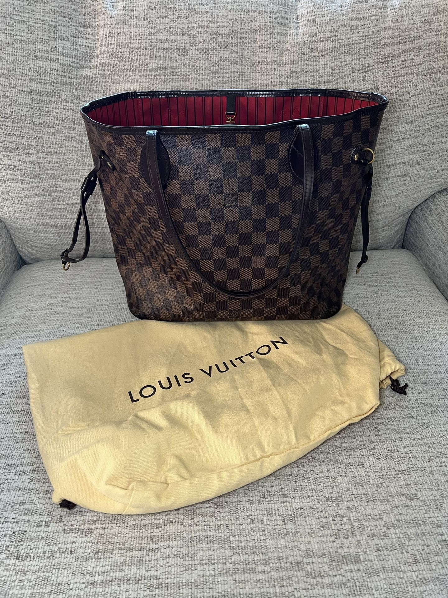 Authentic Louis Vuitton Neverfull Tote Bag!