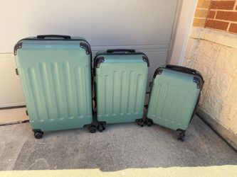 3 Piece Hardside Luggage Set