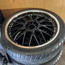 4 Wheel Set Rims And Tires 265/35R22