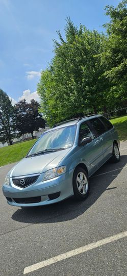 2003 Mazda MPV