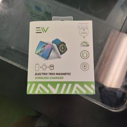 Electro Trio Magnetic Wireless Charger
