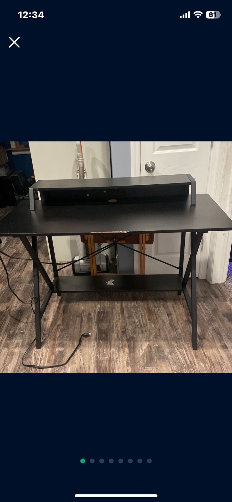 gaming desk with charging ports