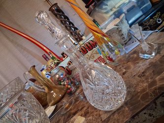 Vintage crystal vase w/ stopper