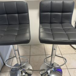 Adjustable island Stools