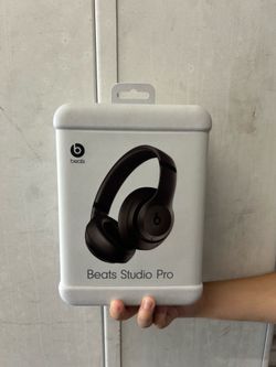 Beats studio pro headphones black