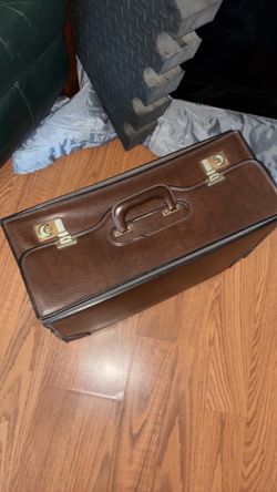 Vintage 70s-80s hard sided leather Pegasus case