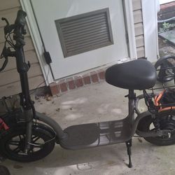 GoTrax Voyager Electric Scooter